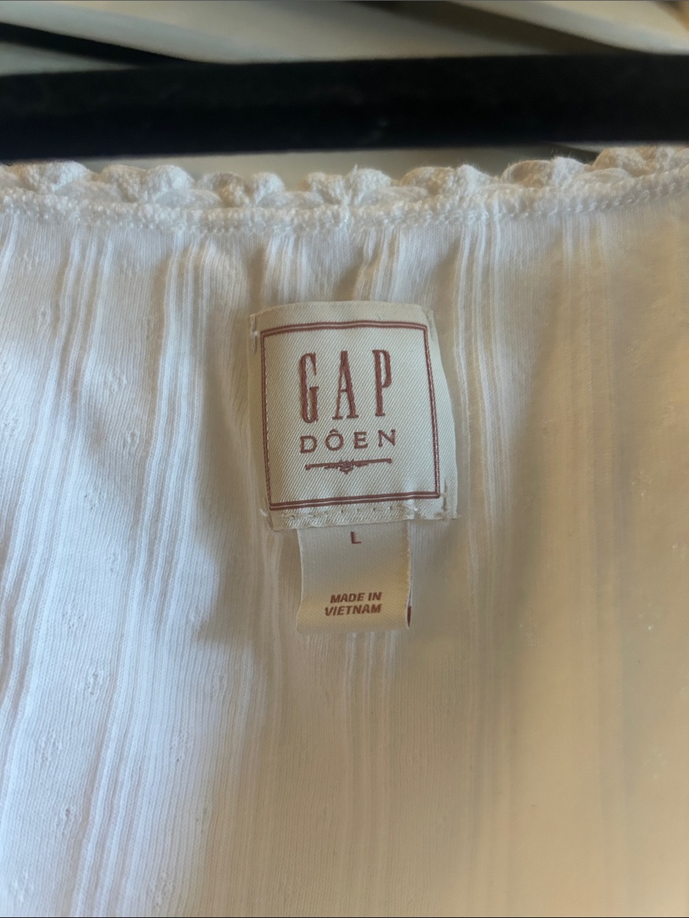 GAP x Doen White Pointelle Button-Front Cropped Tank Large - Picture 3 of 4